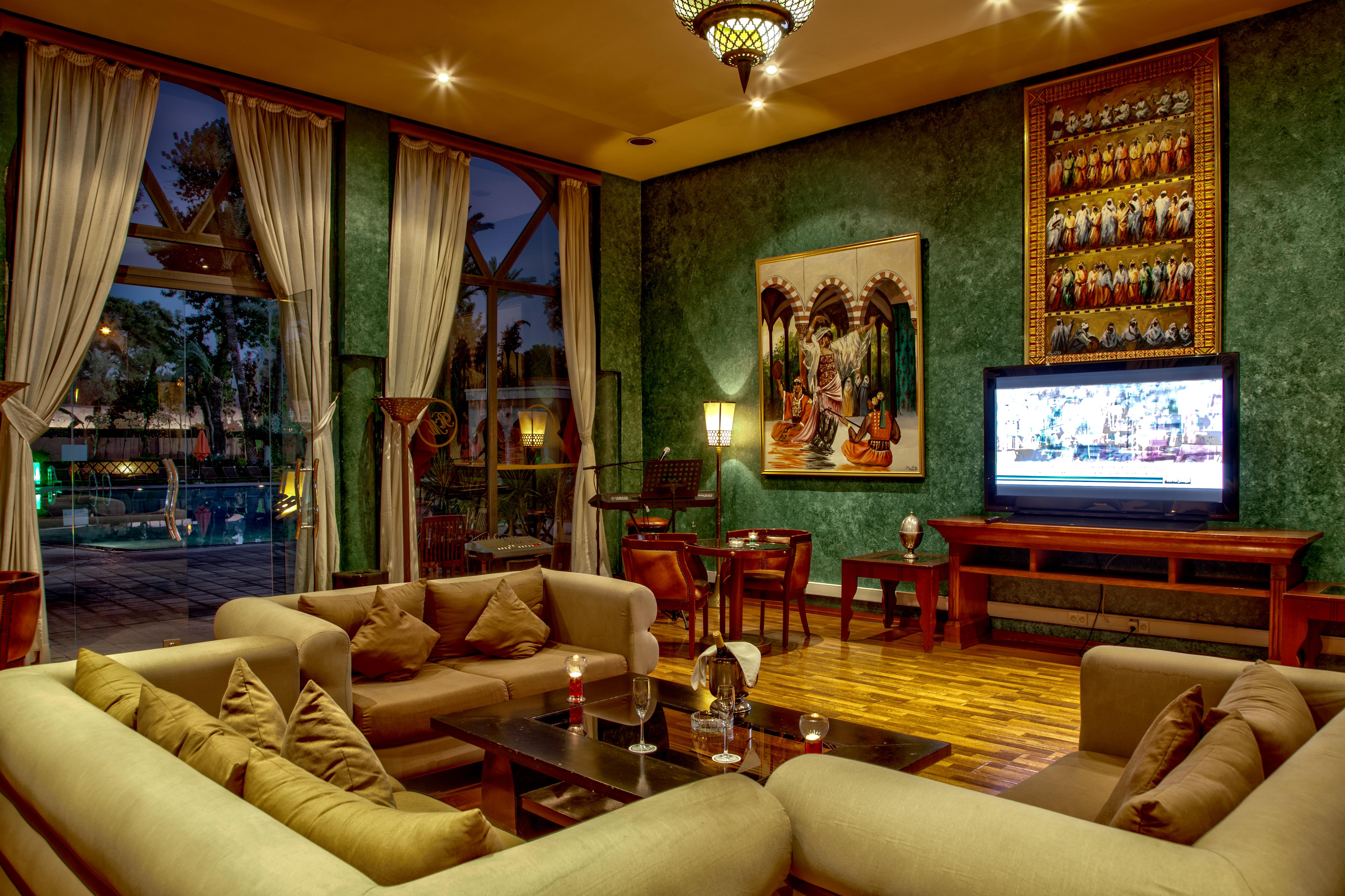Royal Mirage Deluxe Hotel Marrakesh Eksteriør billede The living room of a villa at the resort
