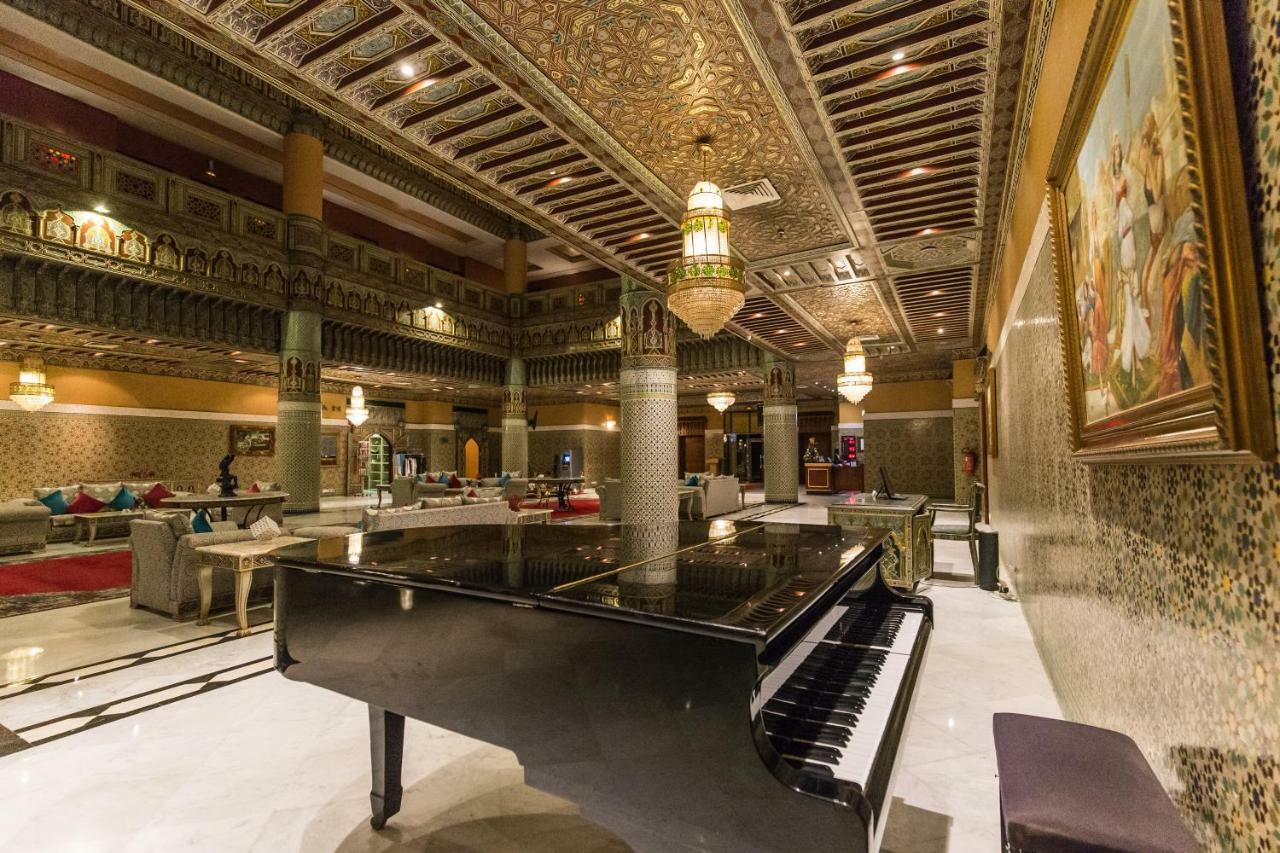 Royal Mirage Deluxe Hotel Marrakesh Eksteriør billede The lobby of the hotel
